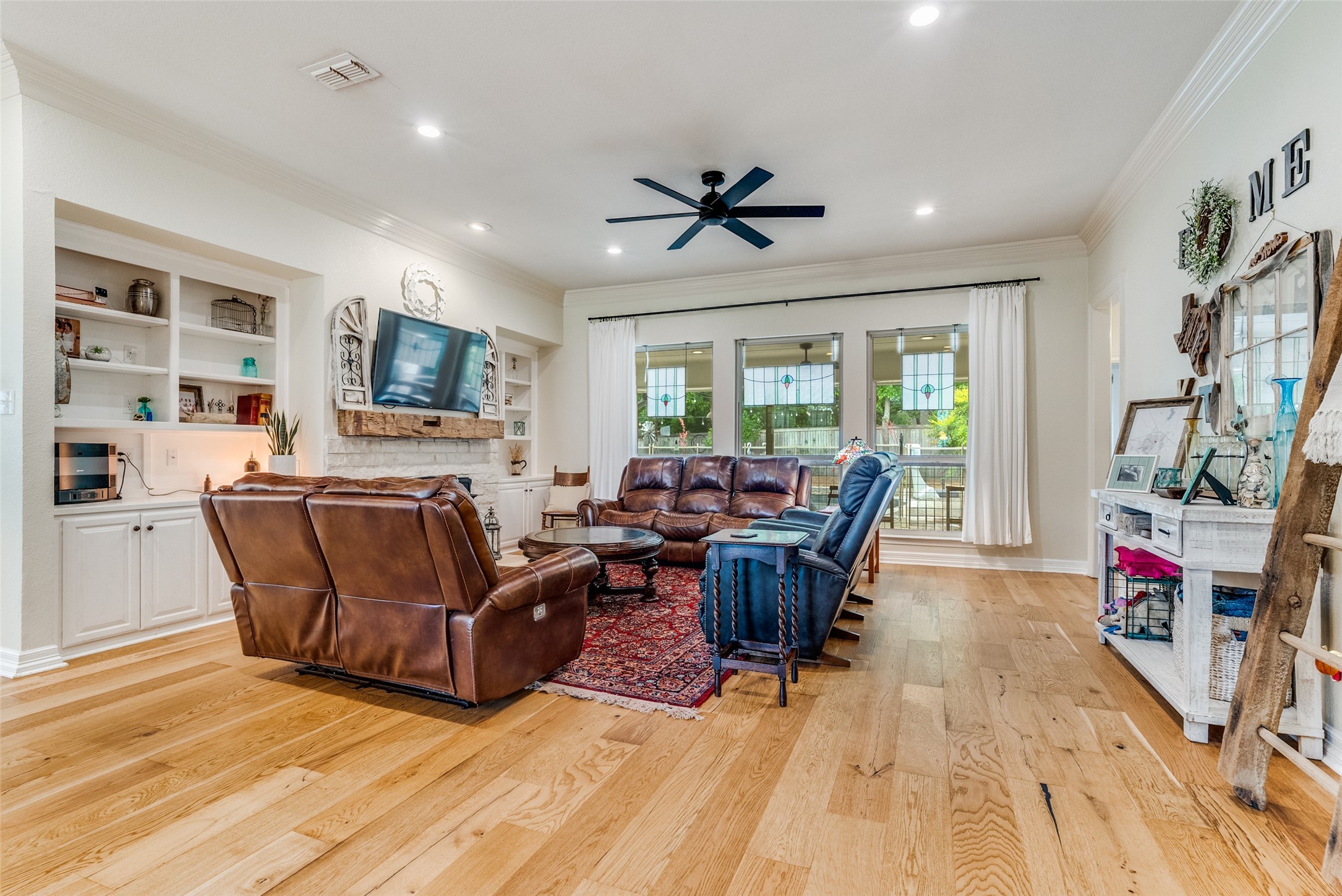 105 Derek Drive Hudson Oaks TX 76087