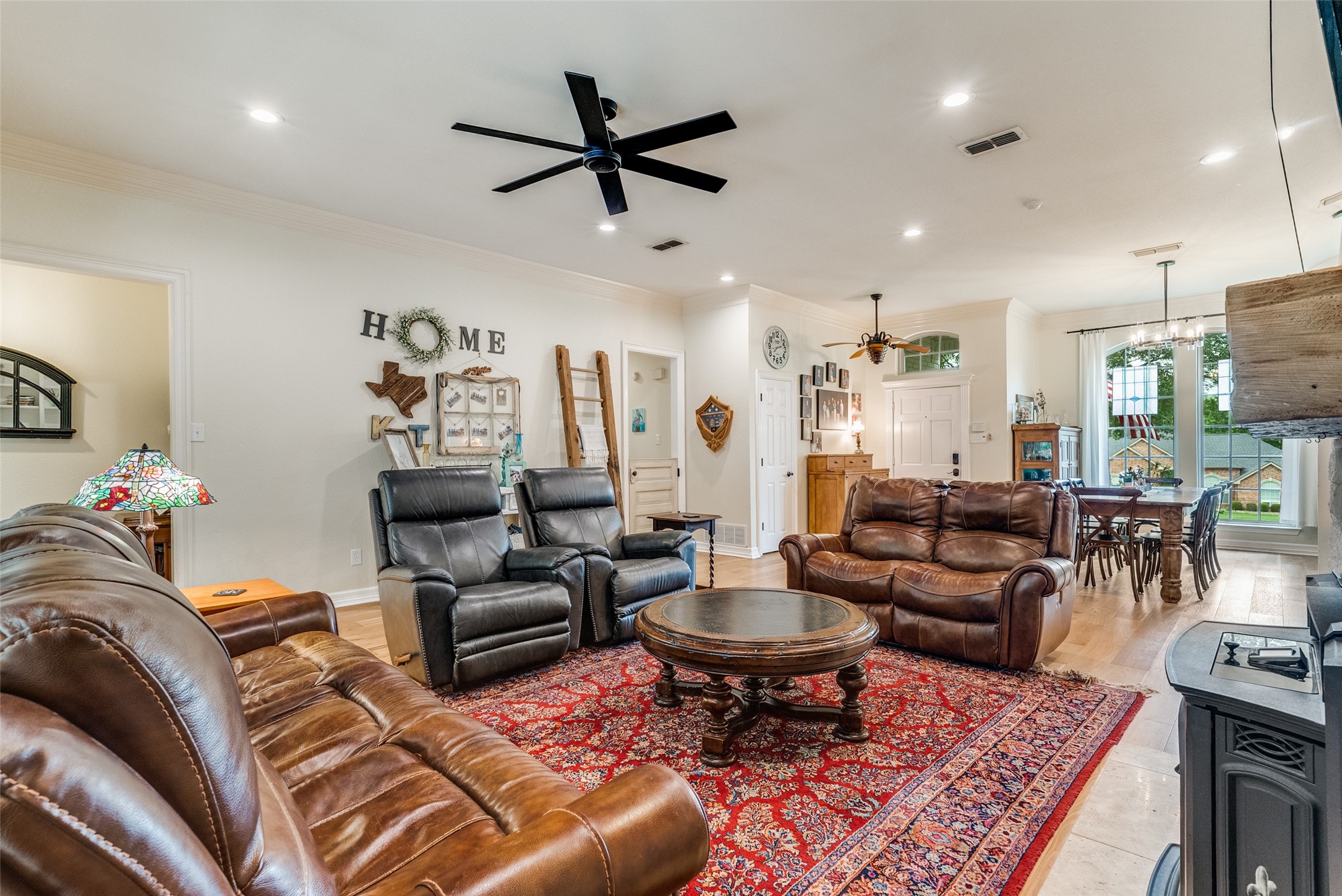 105 Derek Drive Hudson Oaks TX 76087