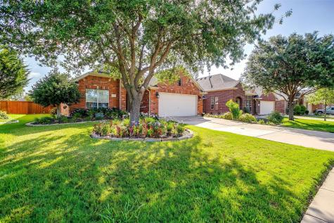 2824 N Camino Lagos Grand Prairie TX 75054