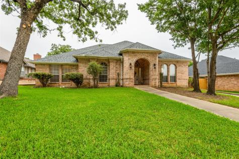 2708 Steeplechase Court Hurst TX 76054