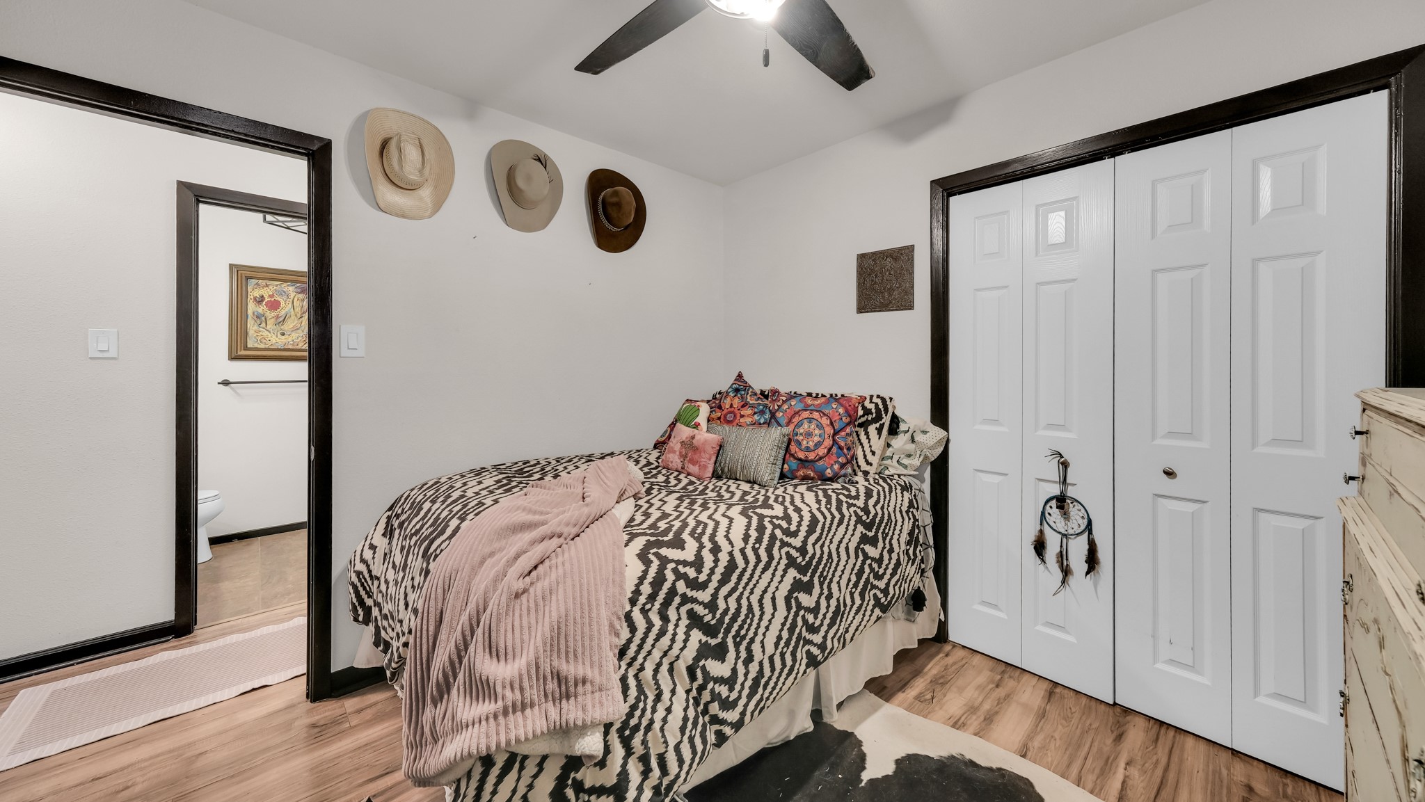 506 E Barton Street Granbury TX 76048