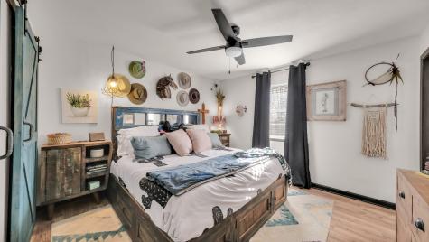 506 E Barton Street Granbury TX 76048