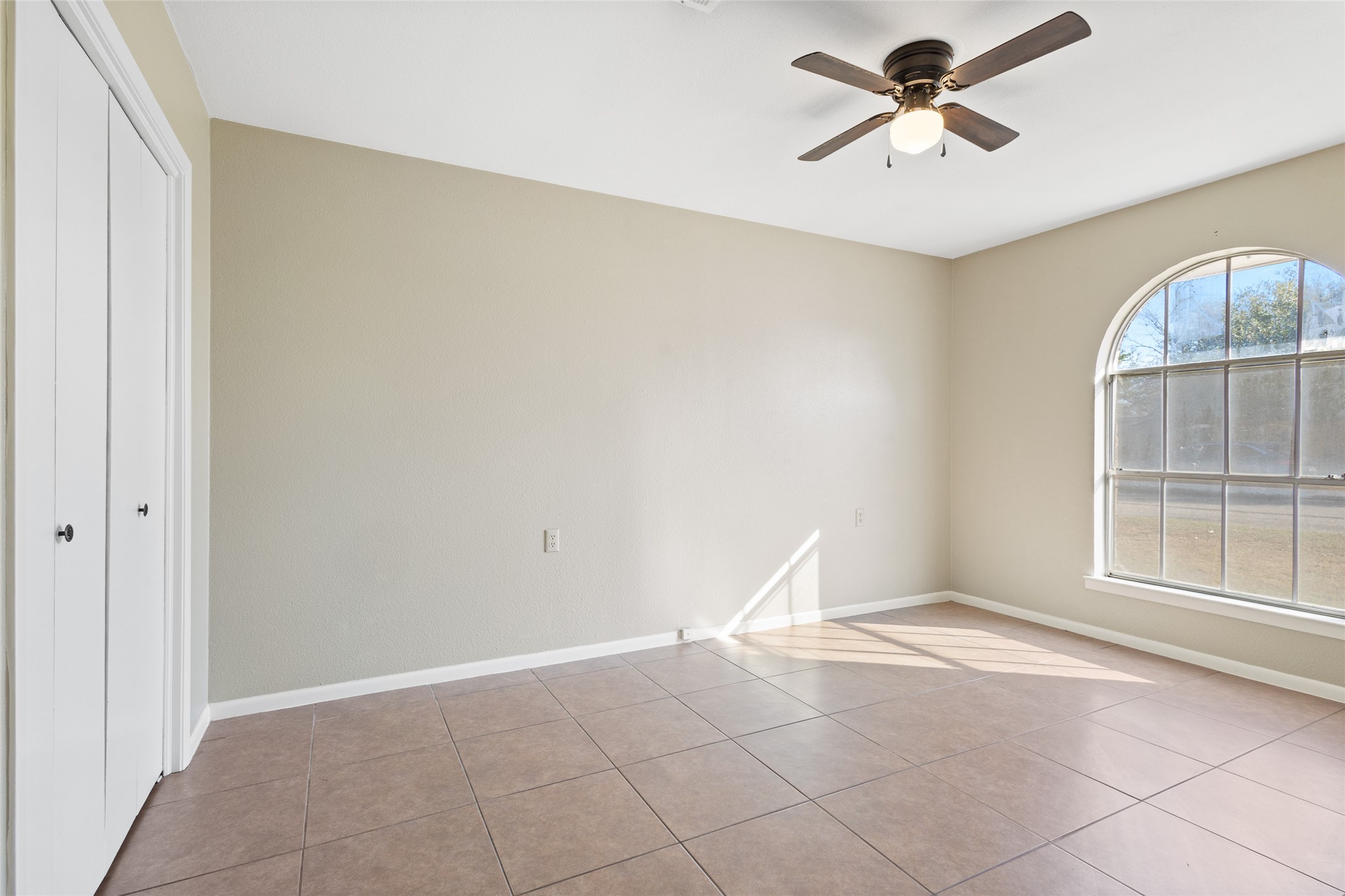 1206 Anetta Street Bowie TX 76230