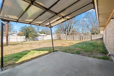 1206 Anetta Street Bowie TX 76230