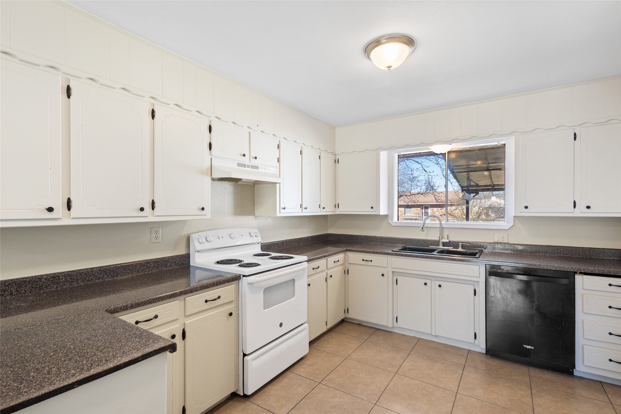 1206 Anetta Street Bowie TX 76230