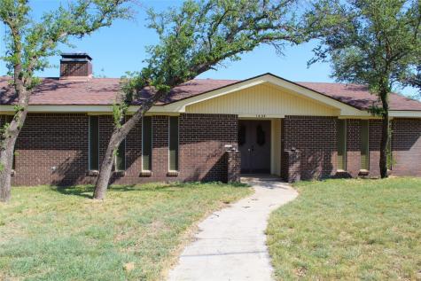 1405 Wood Avenue Brownwood TX 76801
