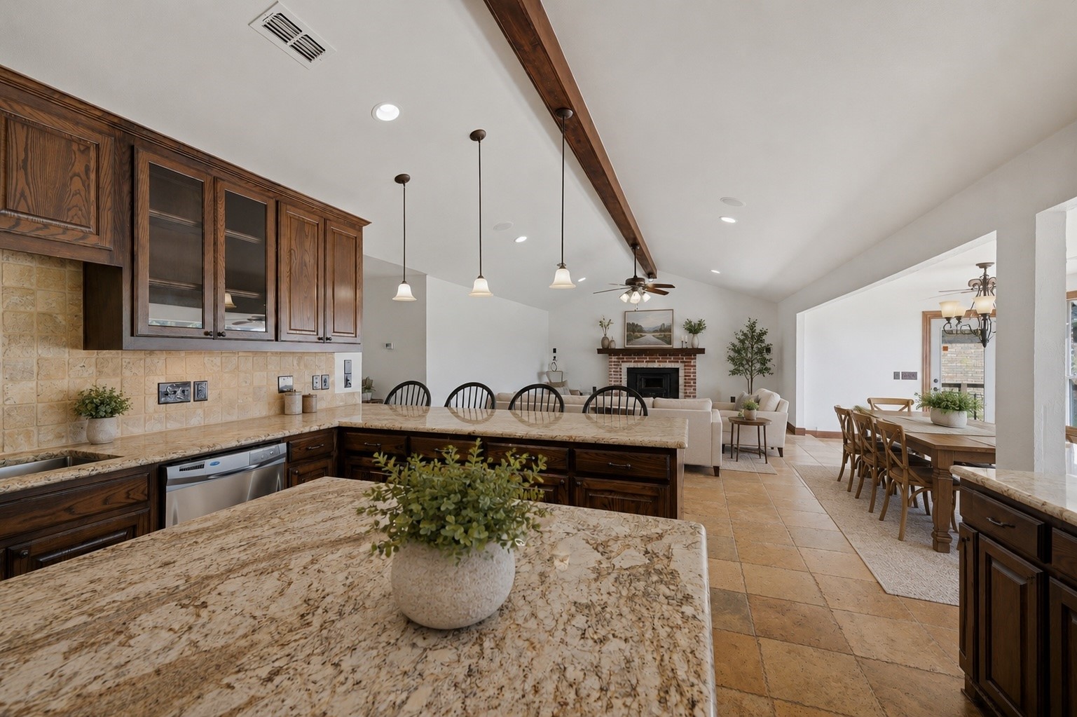 533 Kiowa Drive W Gainesville TX 76240