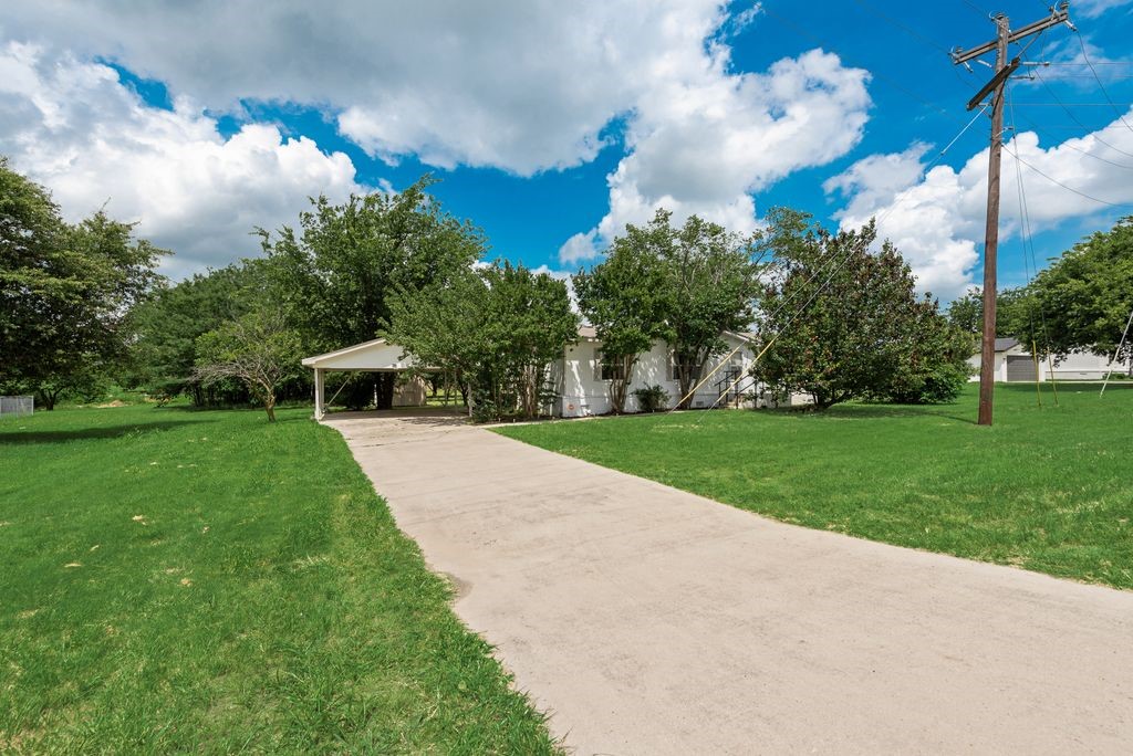 7203 Fm 2622 Ponder TX 76259
