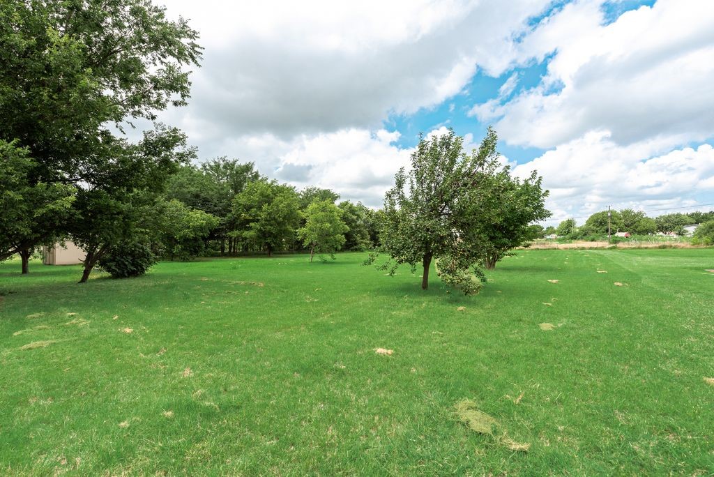 7203 Fm 2622 Ponder TX 76259