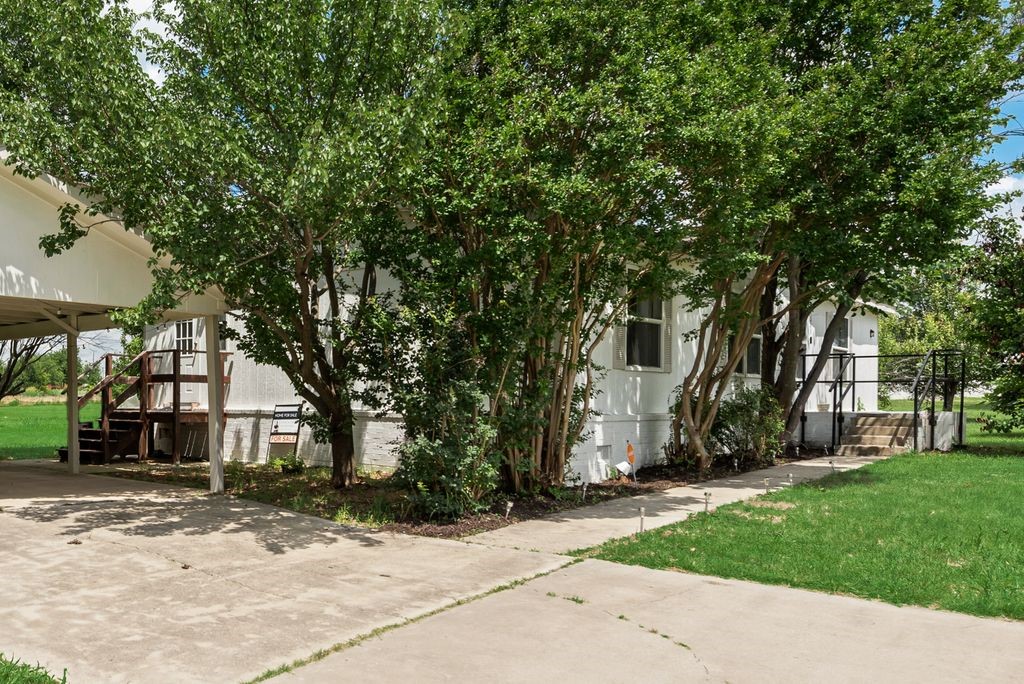 7203 Fm 2622 Ponder TX 76259