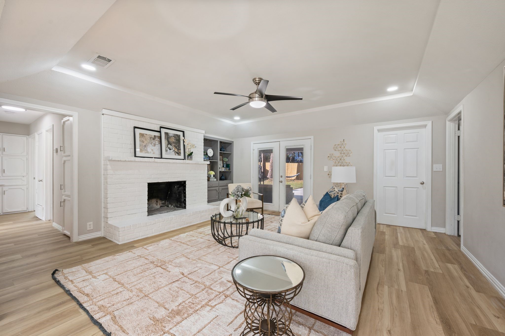 1723 Post Oak Drive Bedford TX 76021