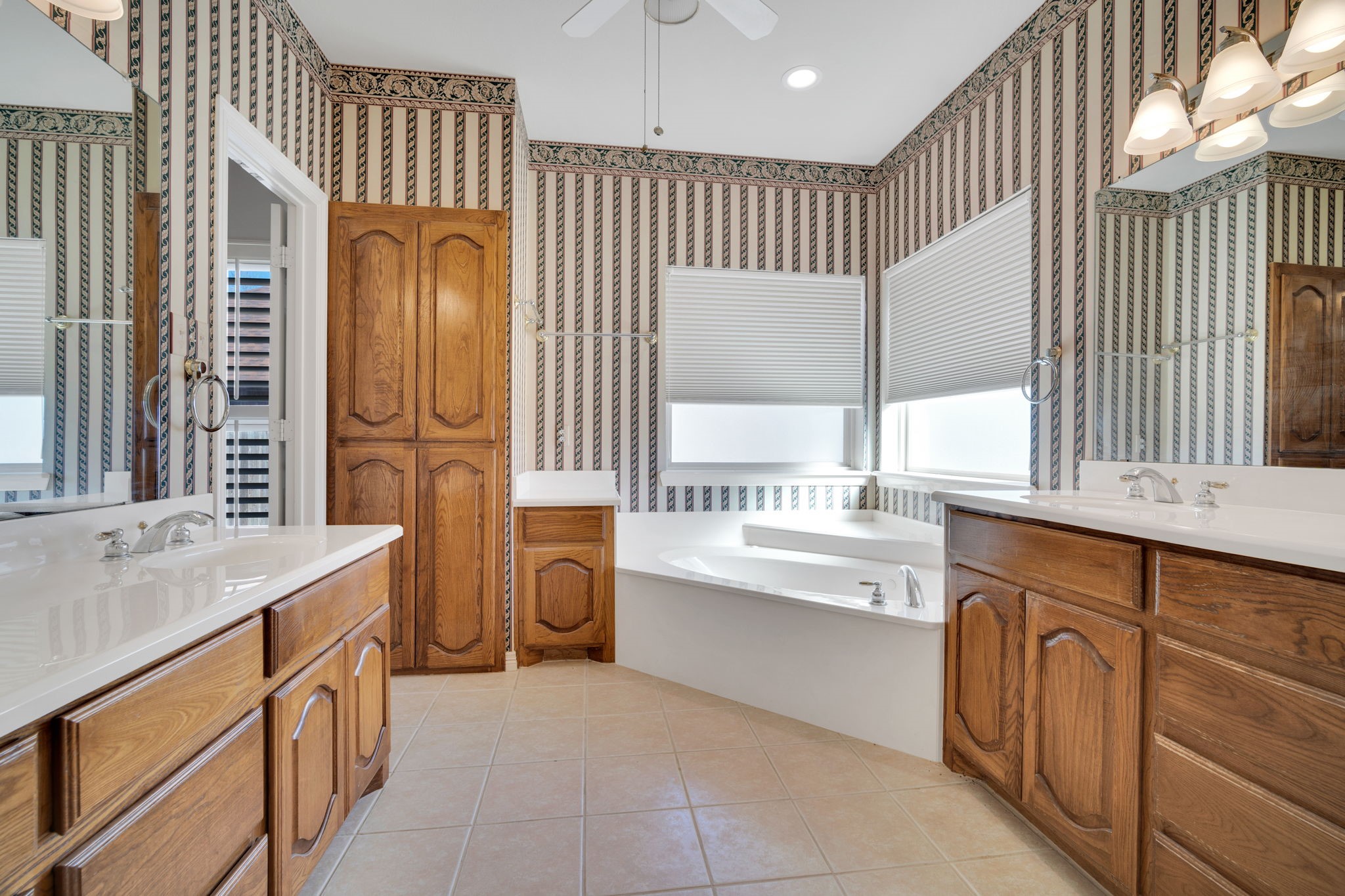 503 Northgate Drive Waxahachie TX 75165