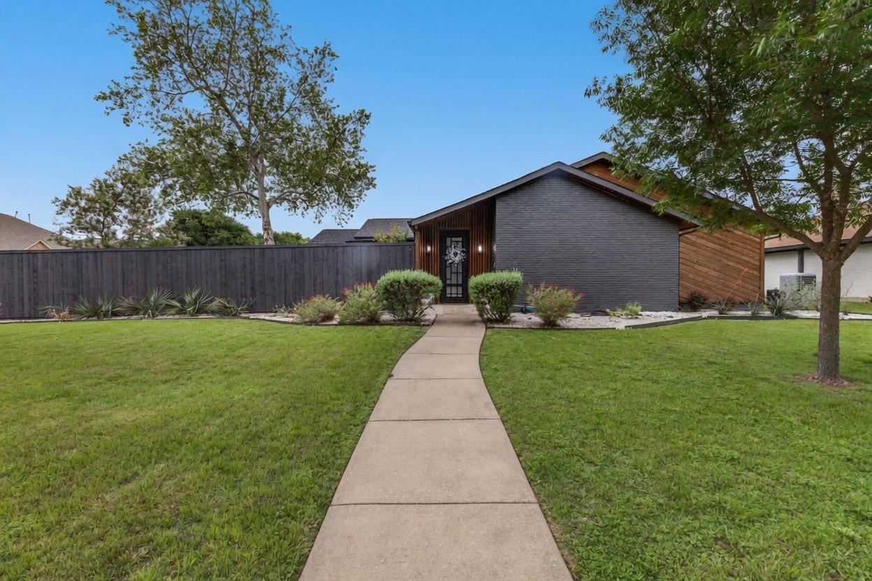 2300 Regal Road Plano TX 75075