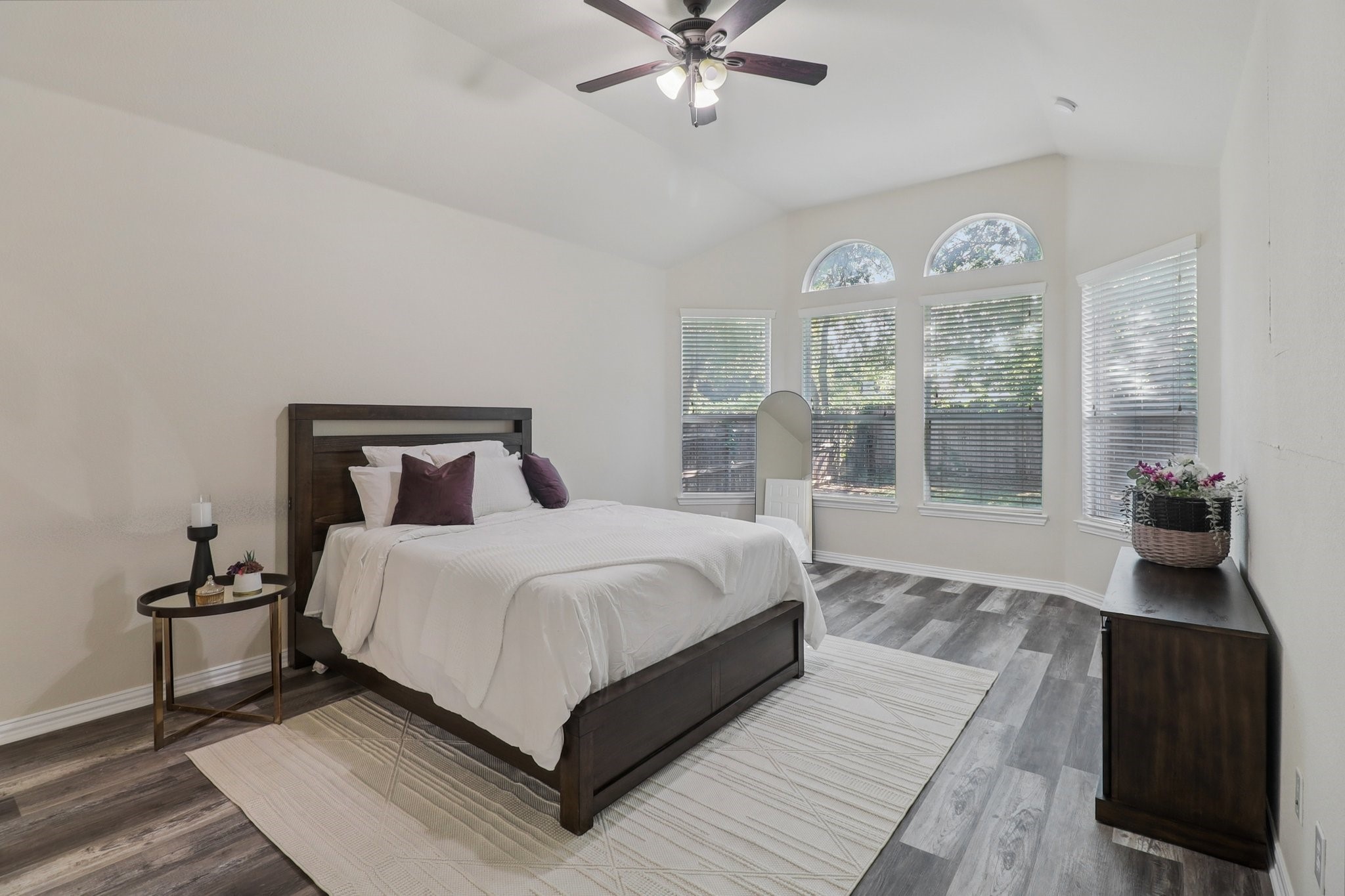 6207 Weaver Drive Arlington TX 76001