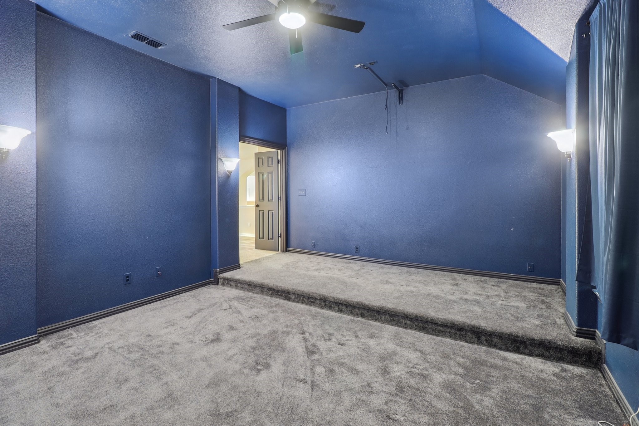 6207 Weaver Drive Arlington TX 76001