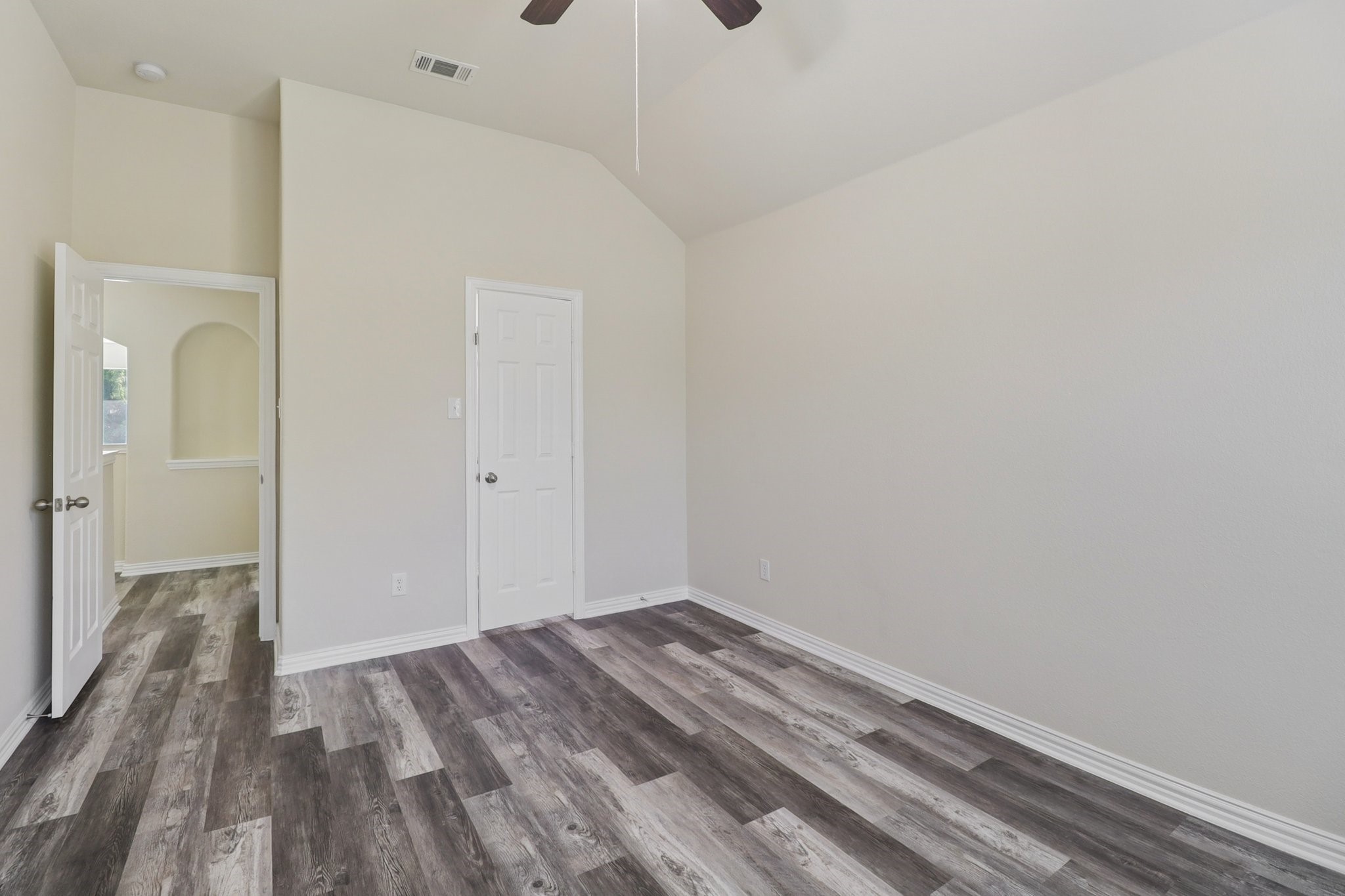 6207 Weaver Drive Arlington TX 76001