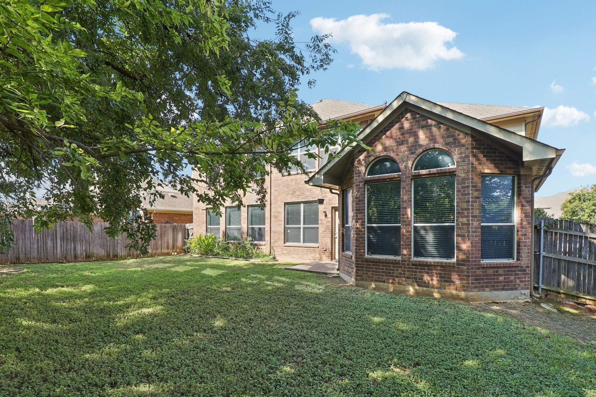 6207 Weaver Drive Arlington TX 76001