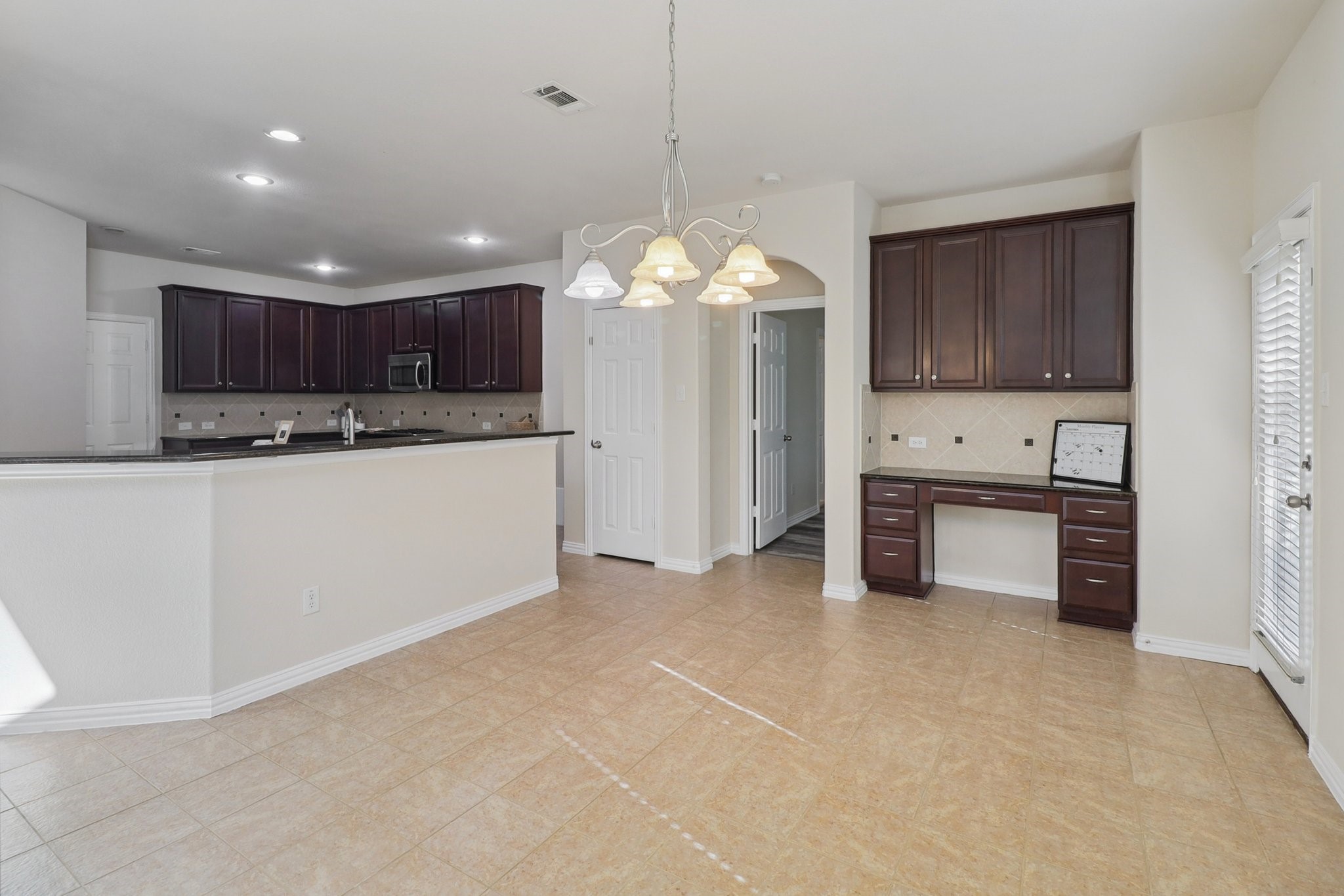 6207 Weaver Drive Arlington TX 76001