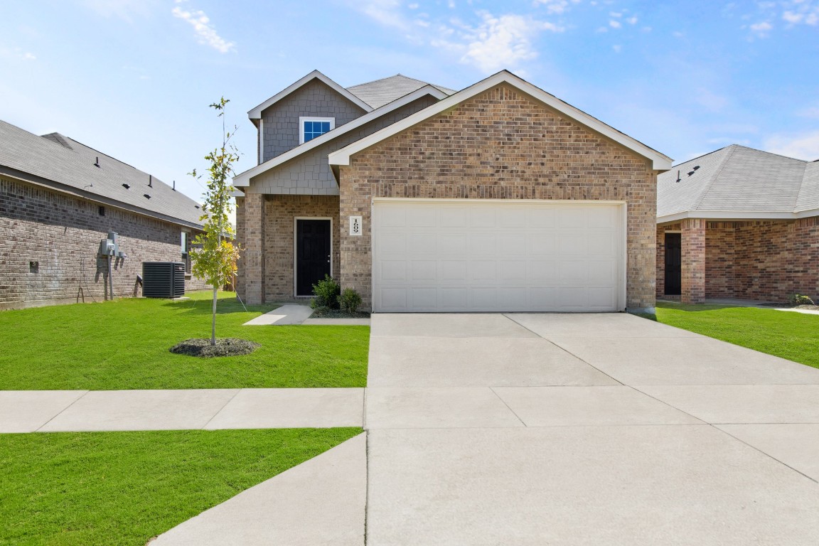 1609 Luke Street Ennis TX 75119