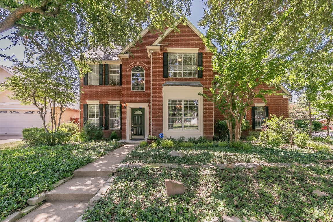 2322 Oak Manor Arlington TX 76012