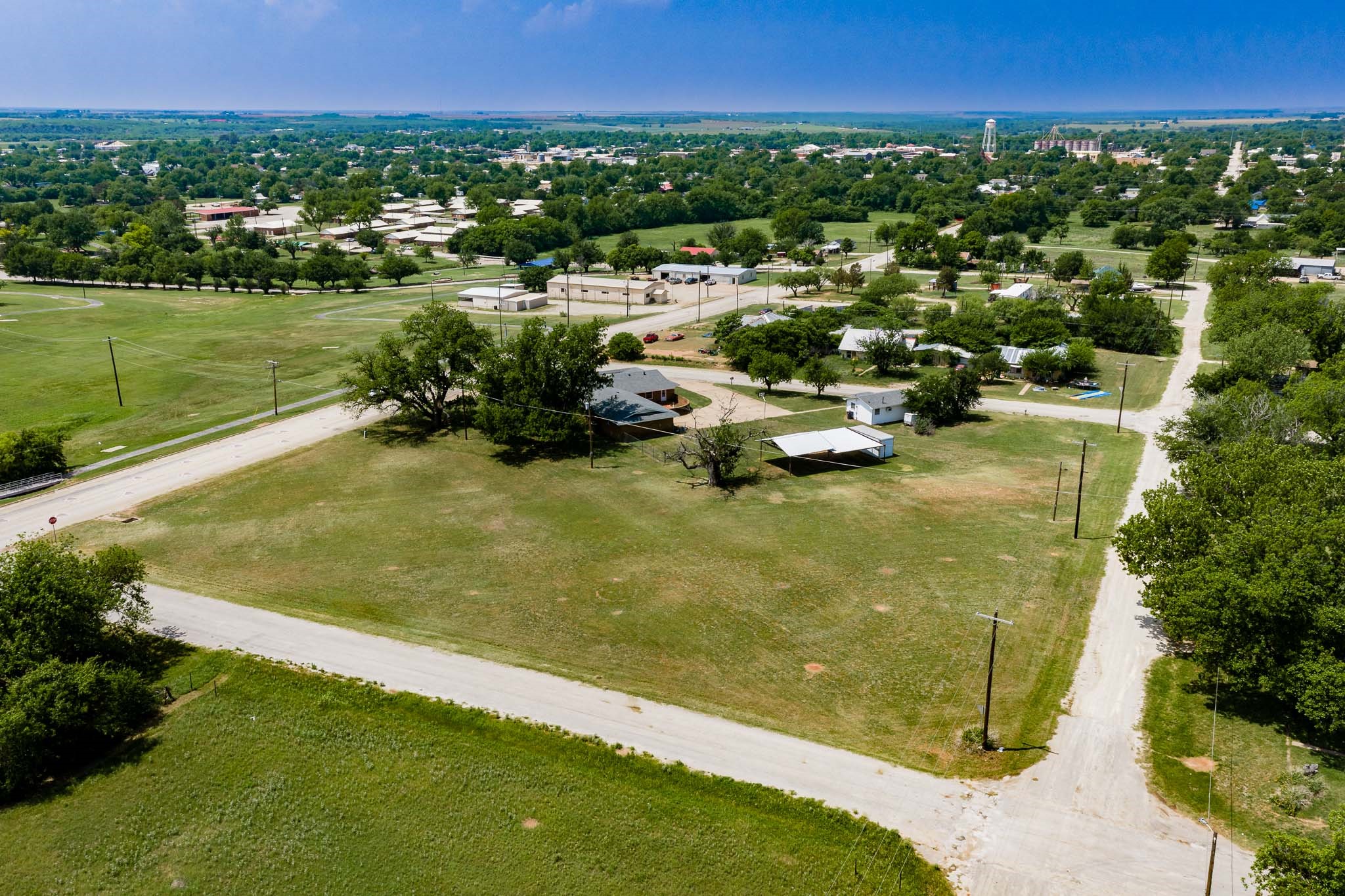 1001 E Nevada Seymour TX 76380