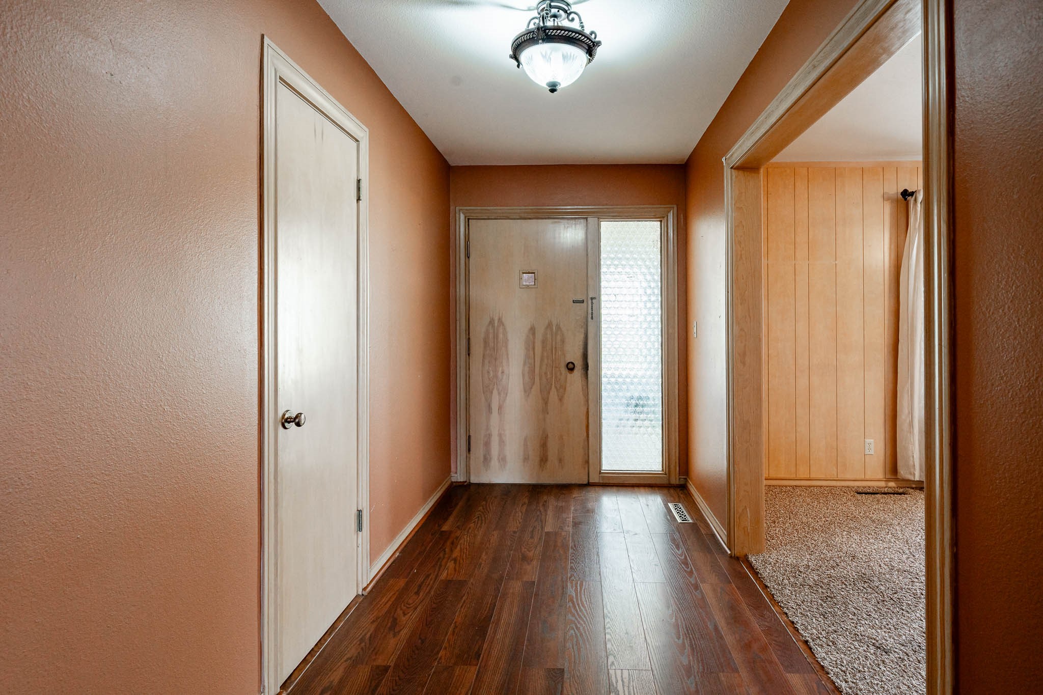 1001 E Nevada Seymour TX 76380