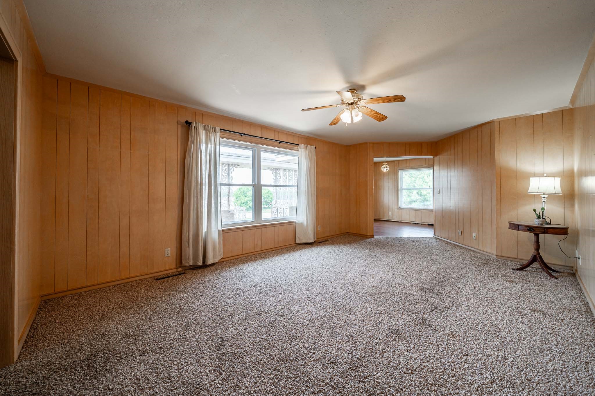 1001 E Nevada Seymour TX 76380