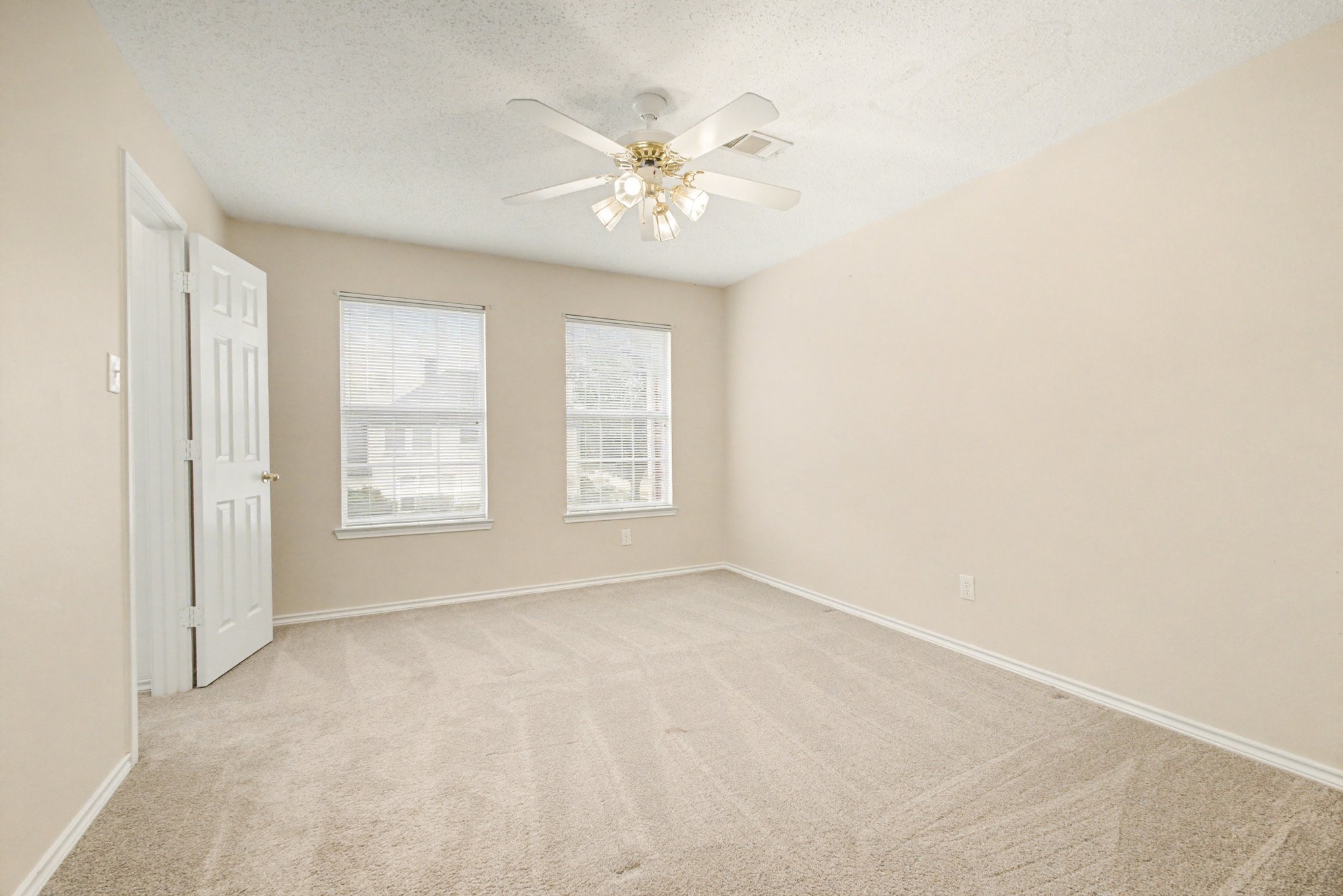 1323 Edgewood Court Carrollton TX 75007