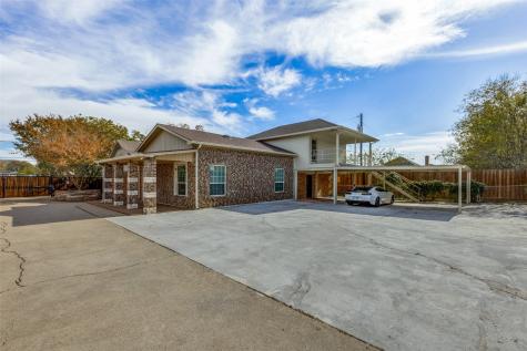 611 N Bluegrove Road Lancaster TX 75146