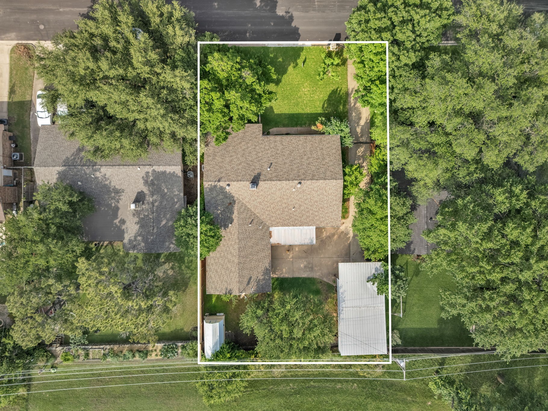 1206 Mildred Lane Benbrook TX 76126