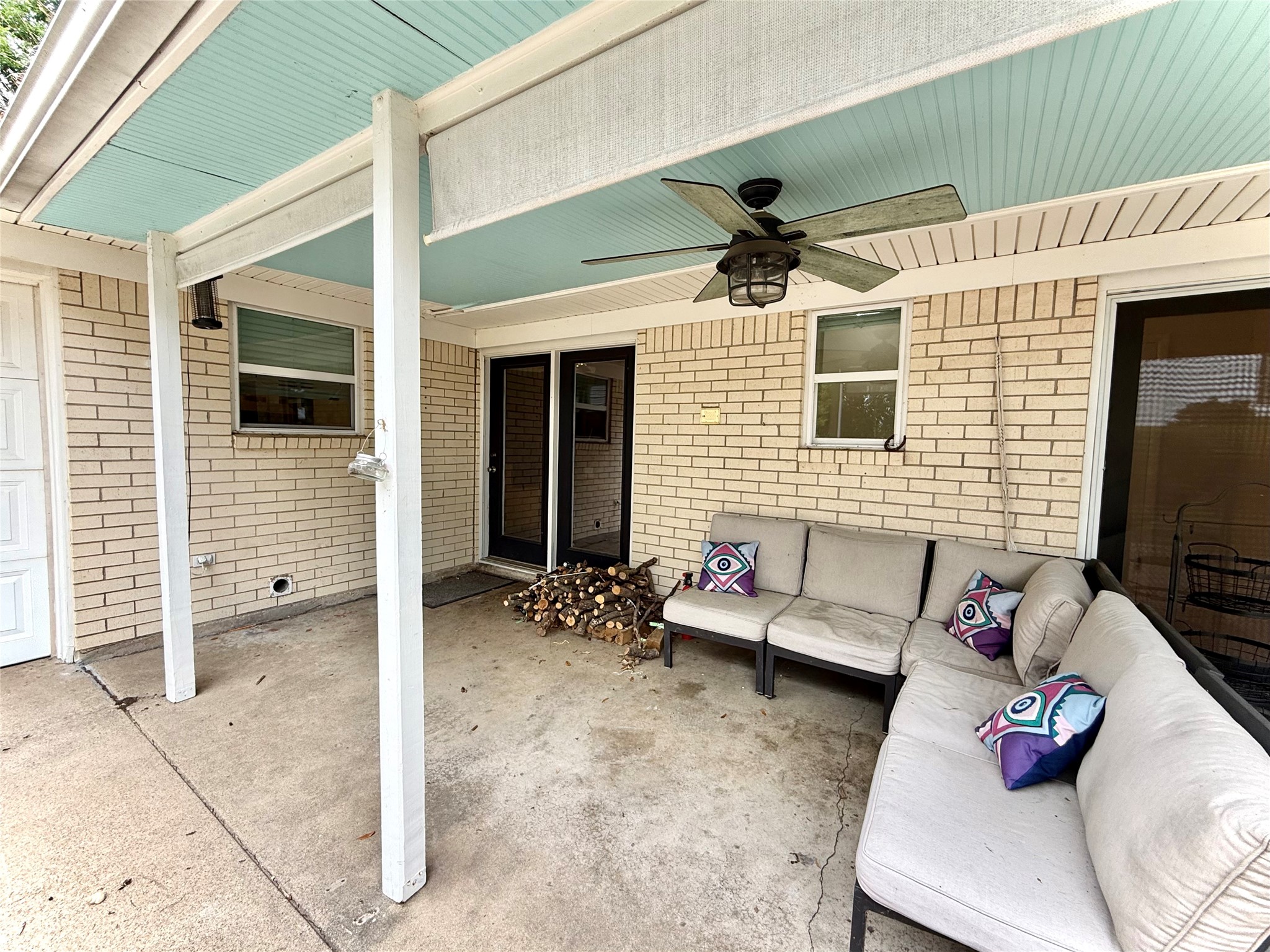 1206 Mildred Lane Benbrook TX 76126