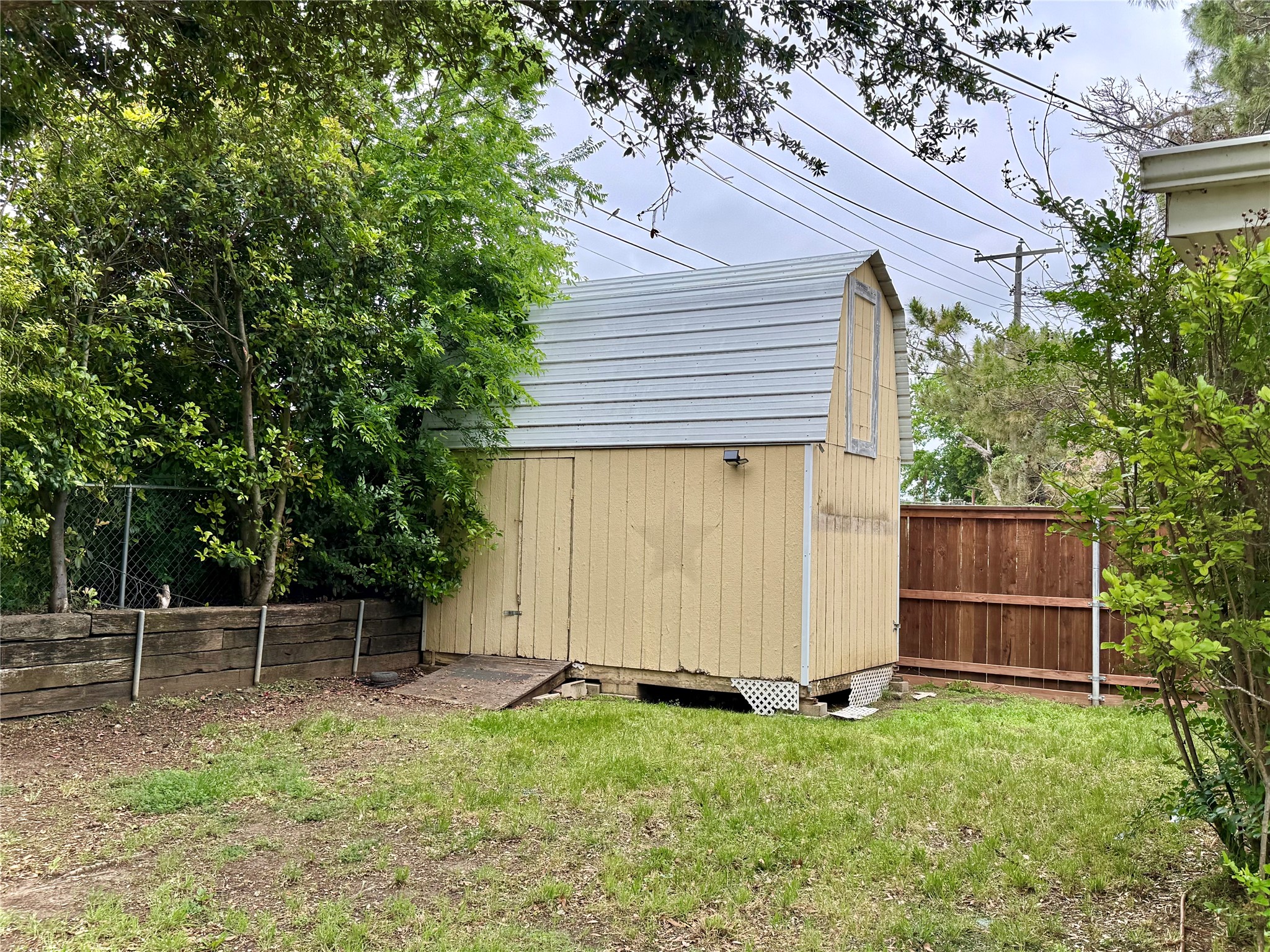 1206 Mildred Lane Benbrook TX 76126