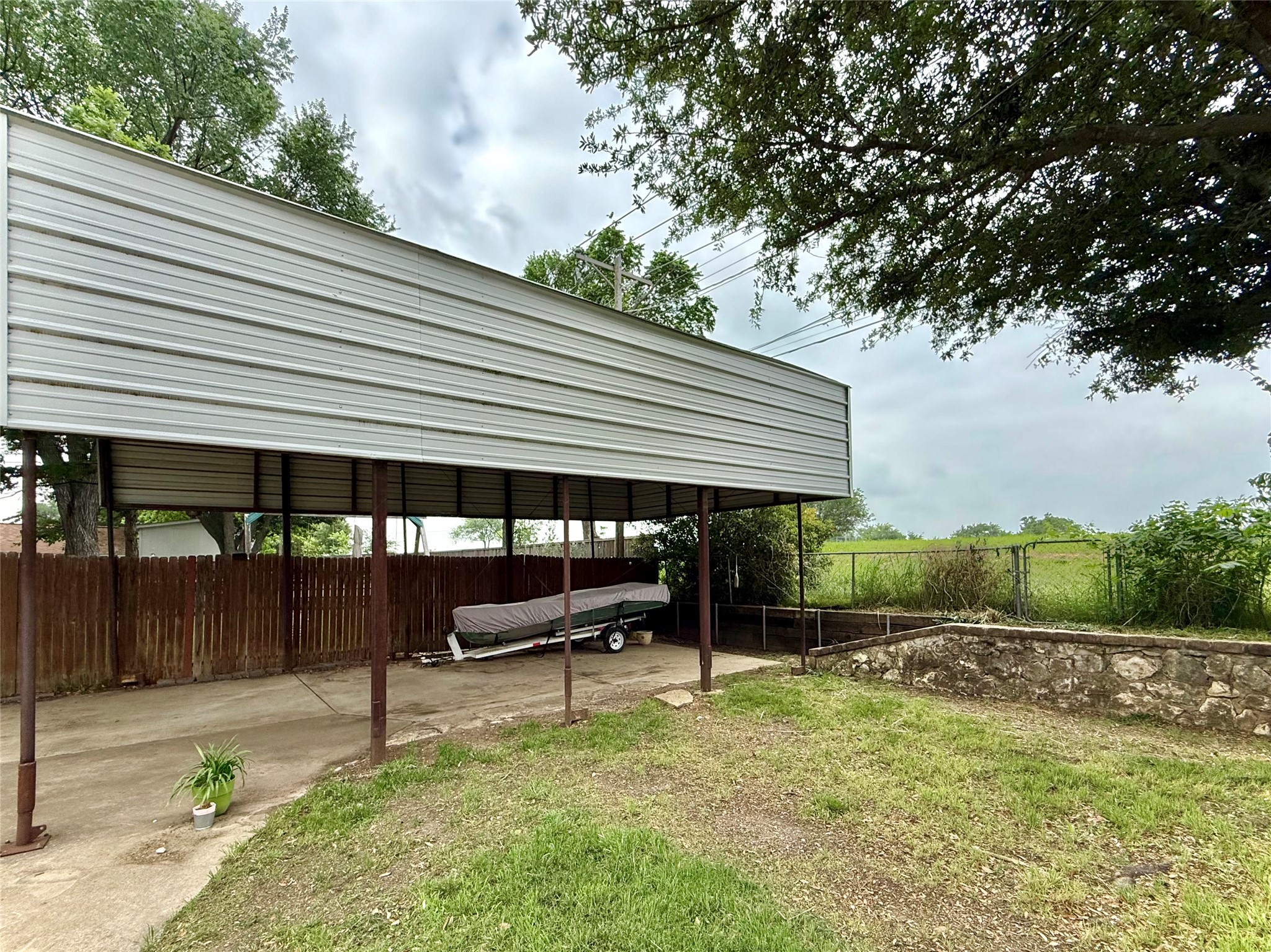 1206 Mildred Lane Benbrook TX 76126