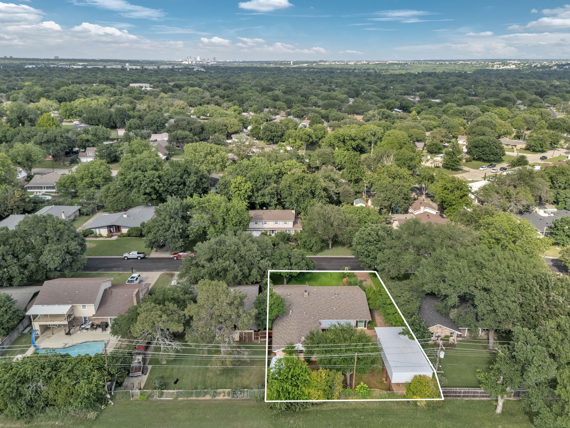 1206 Mildred Lane Benbrook TX 76126