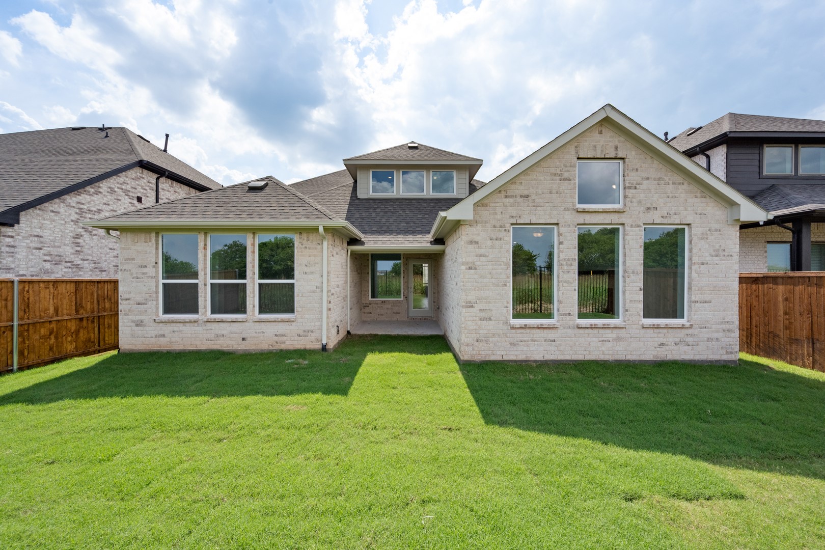 1022 Wheatland Drive Justin TX 76247