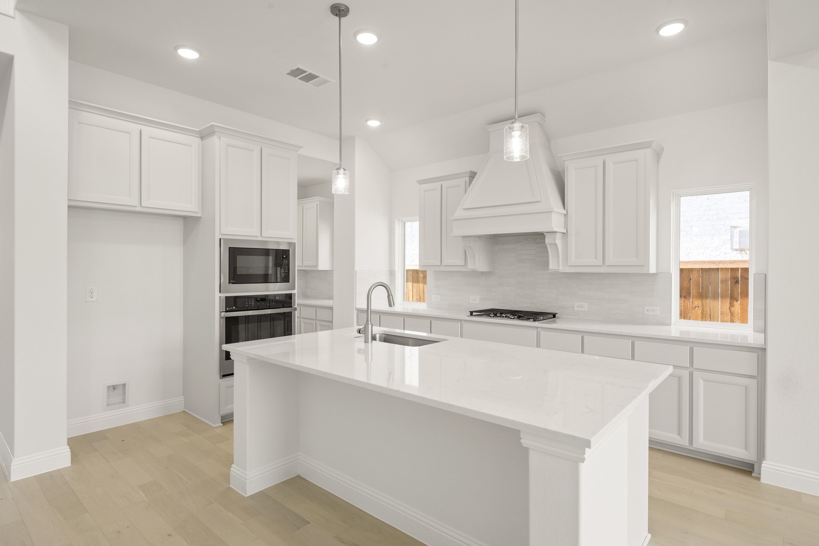 1022 Wheatland Drive Justin TX 76247