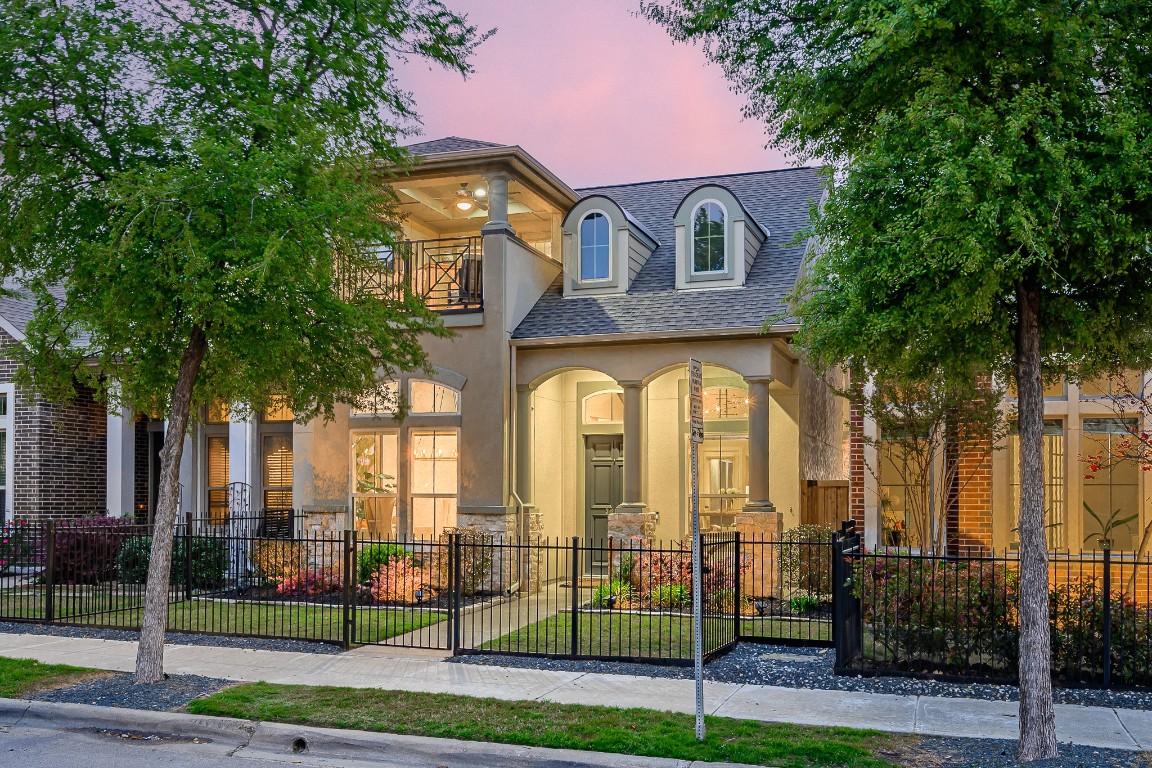 3660 Miles Street Dallas TX 75209