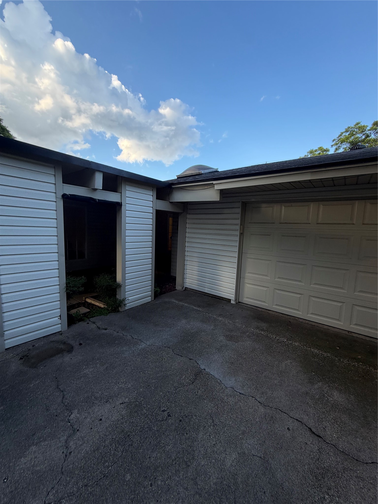 2317 Smokerise Drive Arlington TX 76016