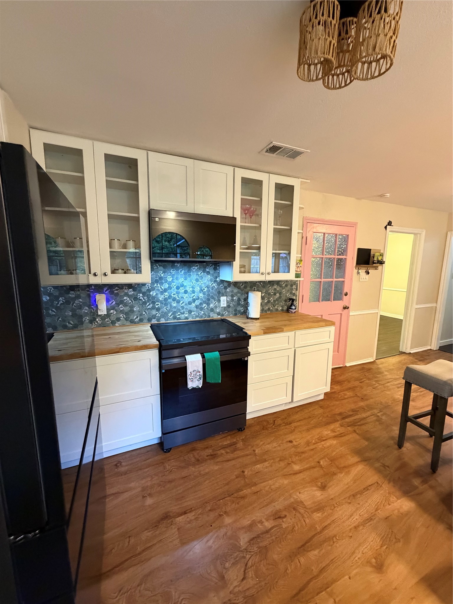 2317 Smokerise Drive Arlington TX 76016