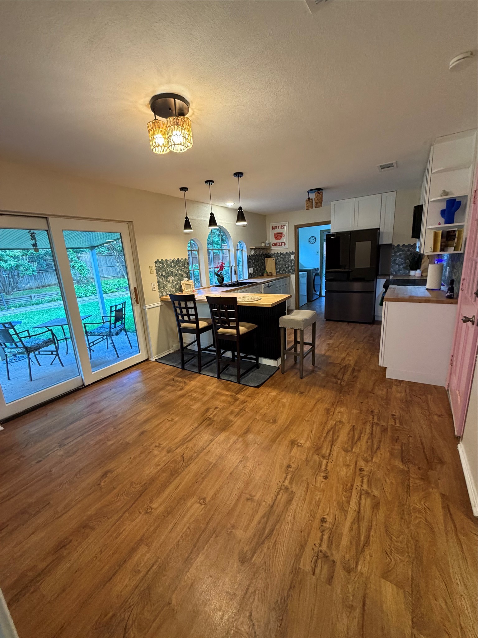 2317 Smokerise Drive Arlington TX 76016