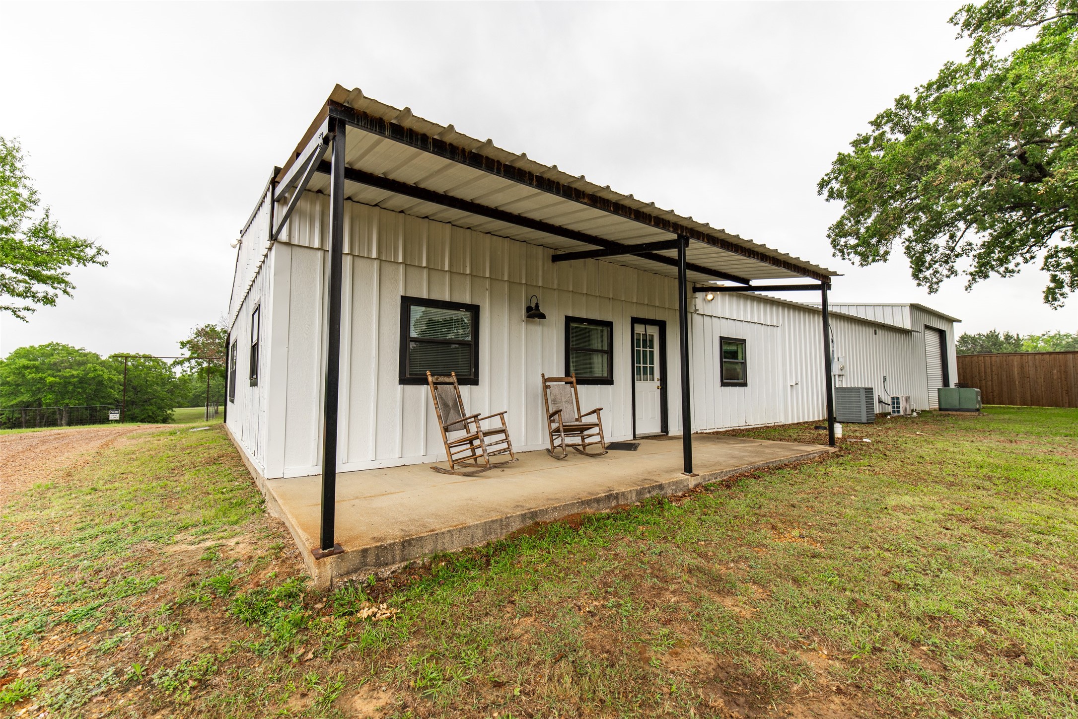 5531 NE County Road 3130 Kerens TX 75144