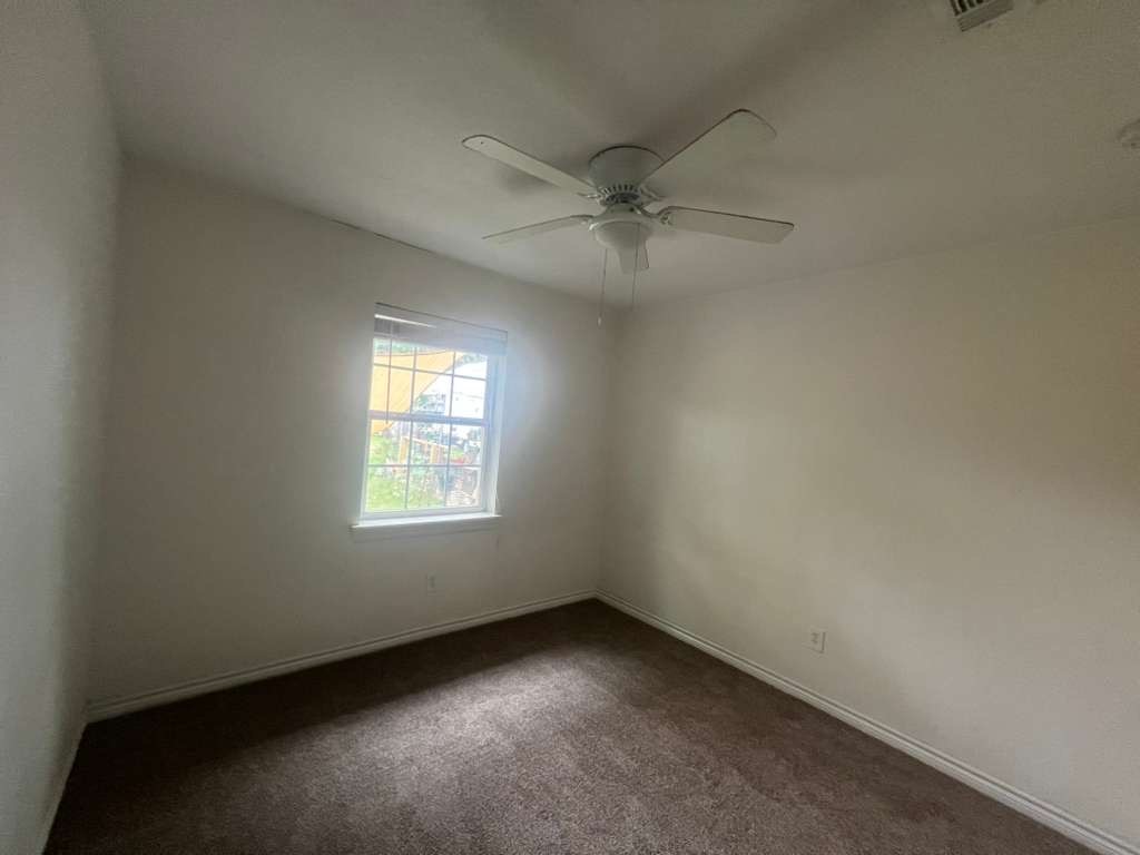 2646 Brady Lane Grand Prairie TX 75052