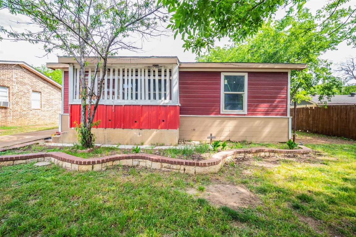 5513 David Strickland Road Fort Worth TX 76119