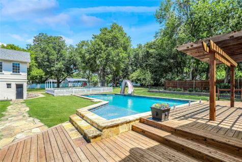 1102 Howell Street Mckinney TX 75069
