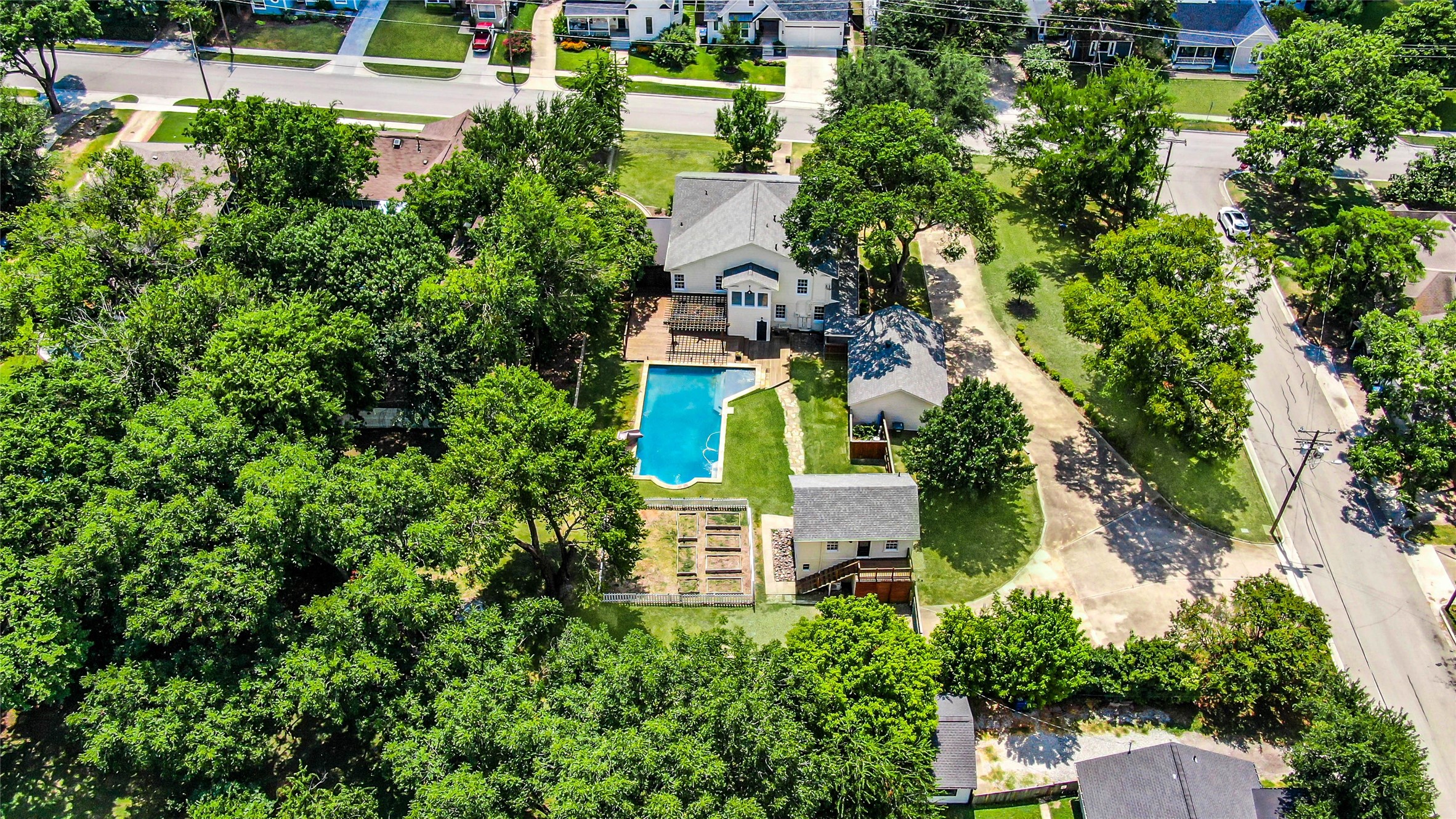 1102 Howell Street Mckinney TX 75069