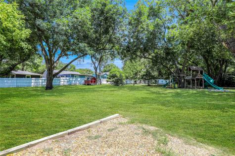1102 Howell Street Mckinney TX 75069