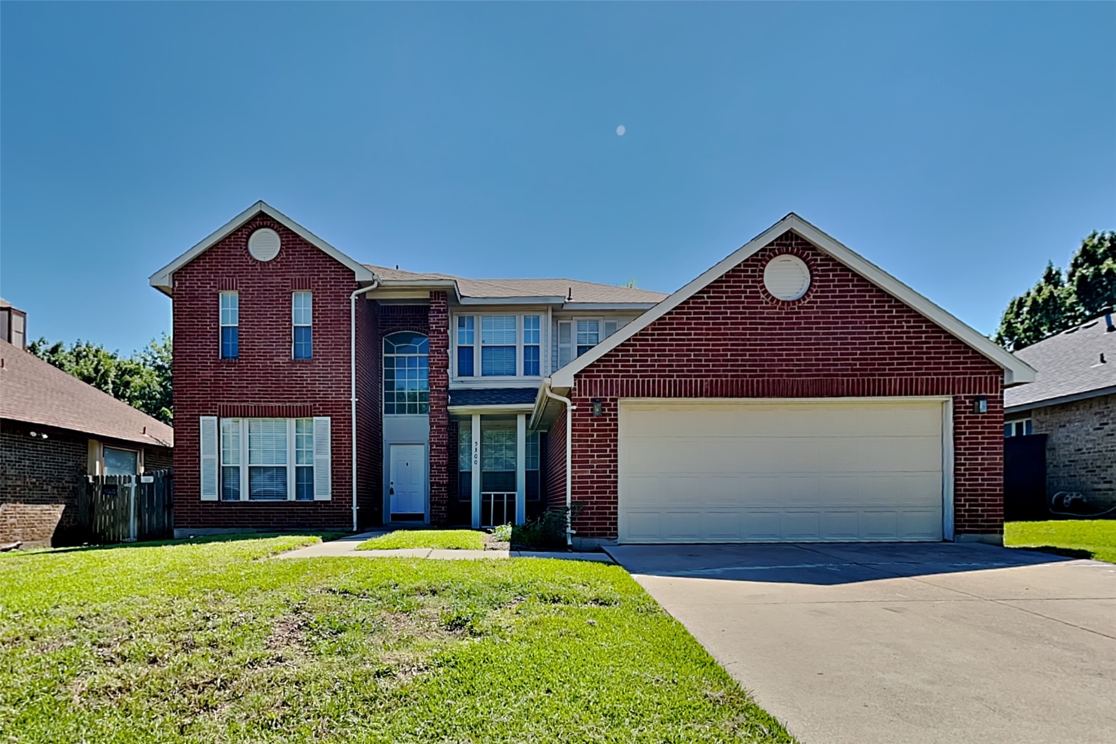 5300 Alta Vista Lane Arlington TX 76017