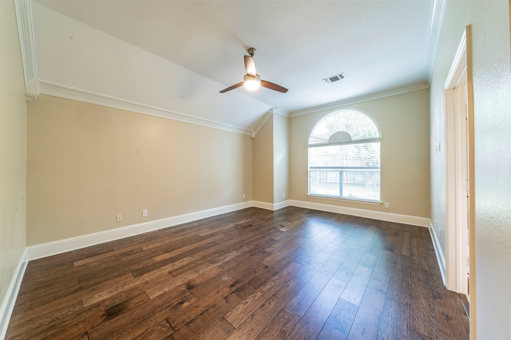 2231 Templeton Drive Arlington TX 76006