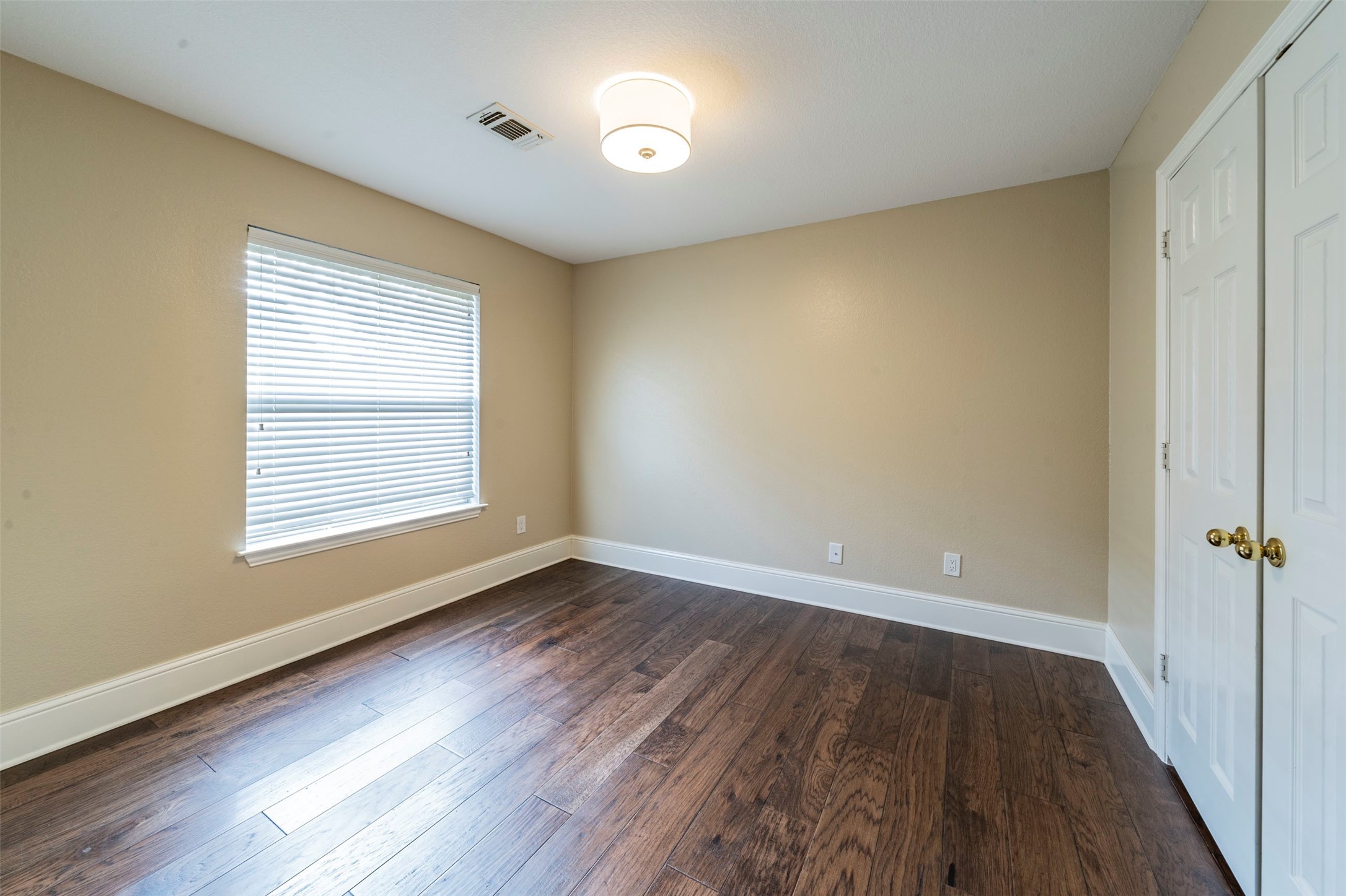 2231 Templeton Drive Arlington TX 76006