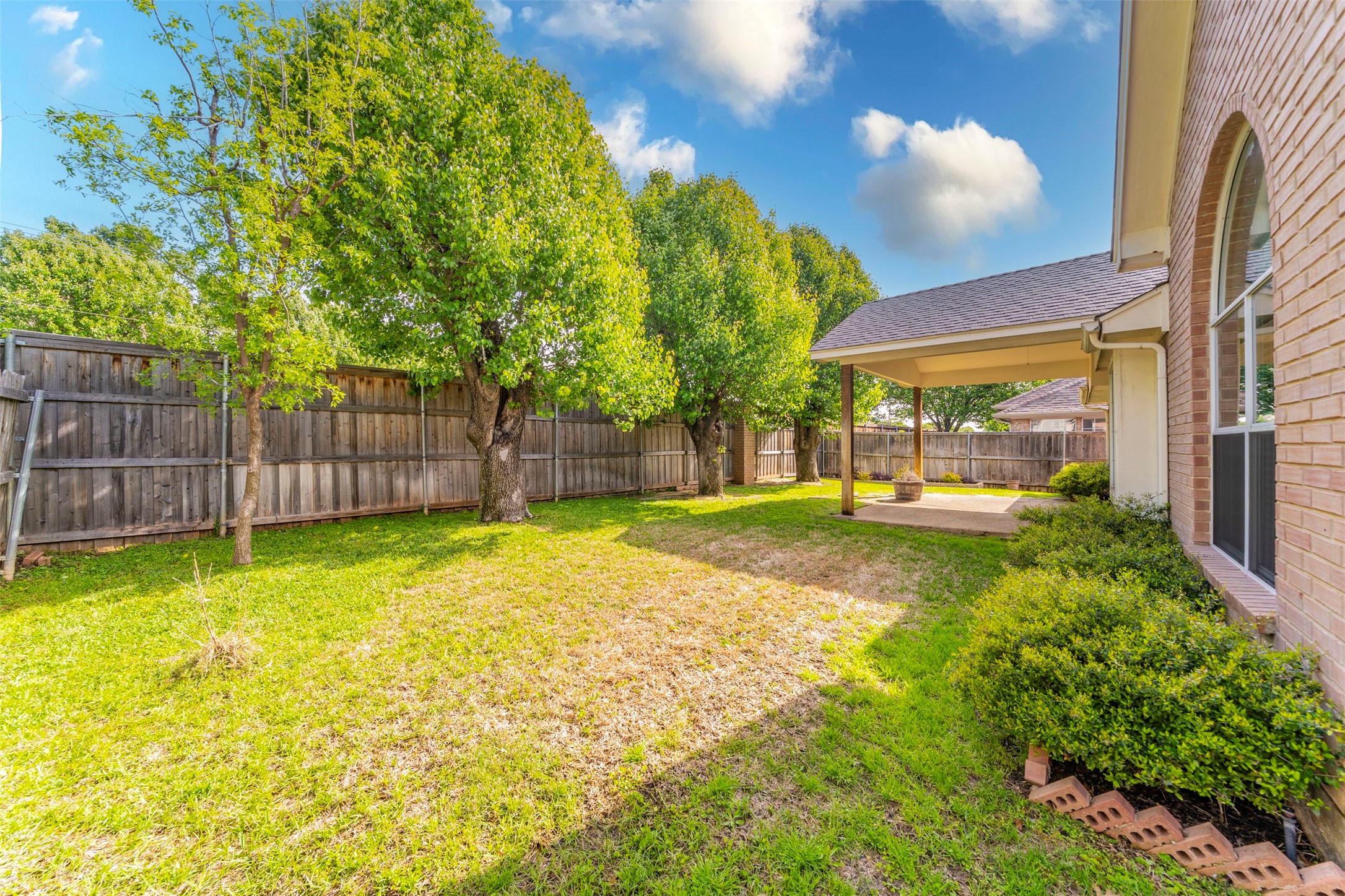 2231 Templeton Drive Arlington TX 76006